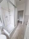 Badezimmer mit Dusche - 