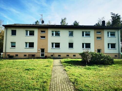 Hofansicht - 3 Zimmer Etagenwohnung in Bernsdorf