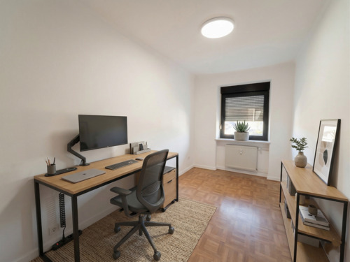 Büro - KI bearbeitet - 