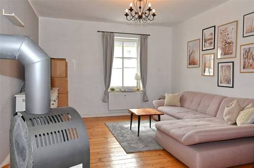 Wohnzimmer - 3-Raumwohnung mit Vollbad und Balkon