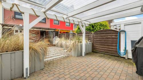 Terrasse 3 - 5 Zimmer Reihenmittelhaus zum Kaufen in Lübeck