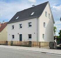 Charmantes kernsaniertes Haus mit sonnigem Garten, in zentraler Lage von Bechhofen