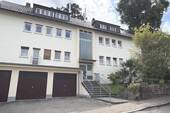 Hausansicht - Vermietete 3-Zimmer-DG-Wohnung - 250.000,00 EUR Kaufpreis, ca.  63,90 m² Wohnfläche