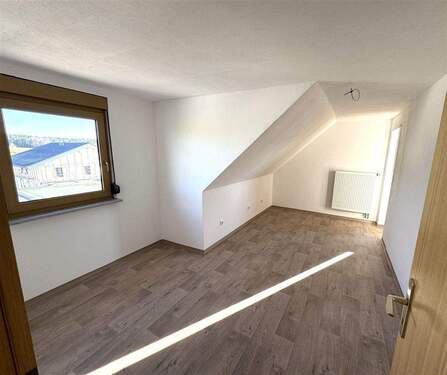 Zimmer mit Balkon Zuganag - Etagenwohnung mit 60,00 m² in Flachslanden zur Miete
