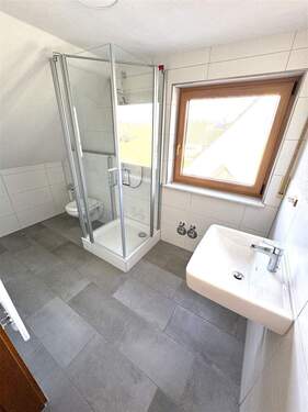 Bad neu renoviert! - 