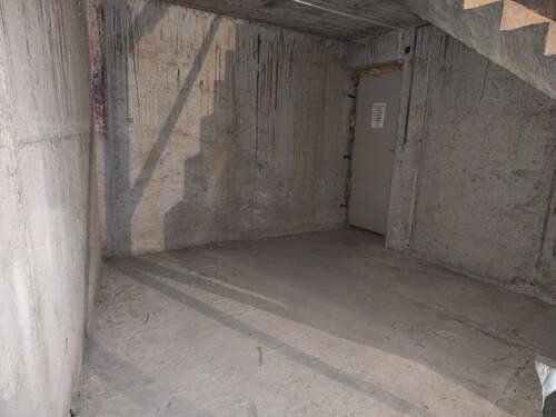 Neben-/Personaleingang - 