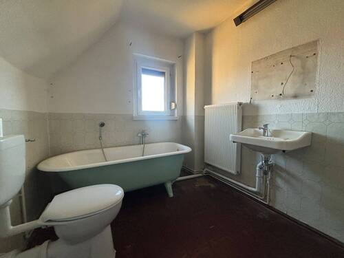 Badezimmer - 4 Zimmer Einfamilienhaus in Wermsdorf