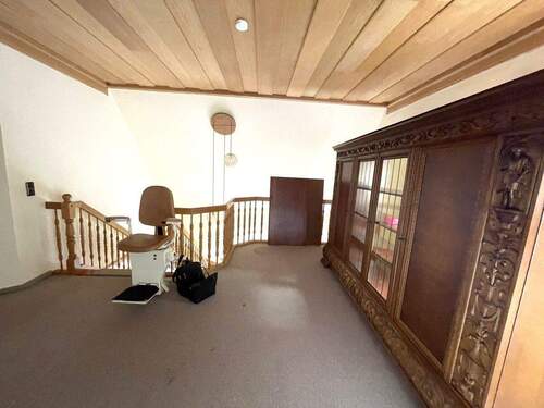 Bild 2 - 8 Zimmer Etagenwohnung zum Kaufen in Dietzhölztal / Ewersbach