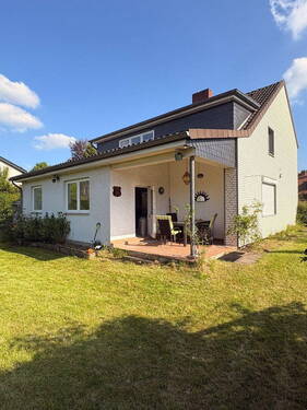 Rückansicht des Hauses - 6 Zimmer Einfamilienhaus zum Kaufen in Hannover