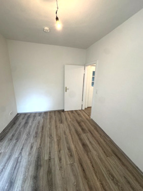 Schlafzimmer 2 - Etagenwohnung mit 32,60 m² in Essen zur Miete