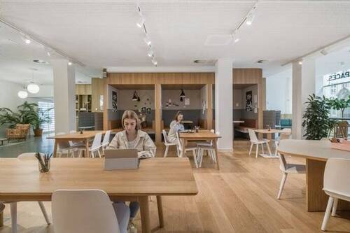 Spaces Kornmarktarkaden 5182 Frankfurt Germany Bus - Büro zur Miete in Frankfurt am Main