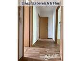 Eingangsbereich und Flur - 2 Zimmer Etagenwohnung zur Miete in Bad Dürrenberg