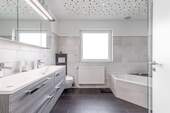 Badezimmer - EG - 