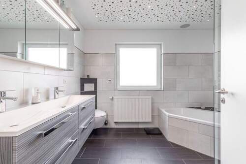 Badezimmer - EG - 