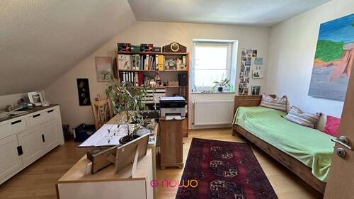 Kinderzimmer/Büro - 