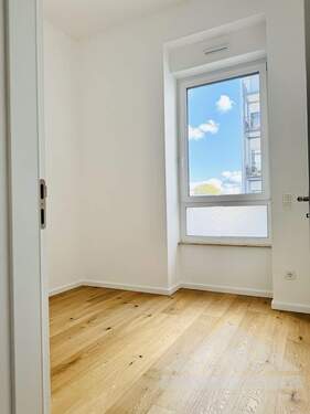 Zimmer 2 - 
