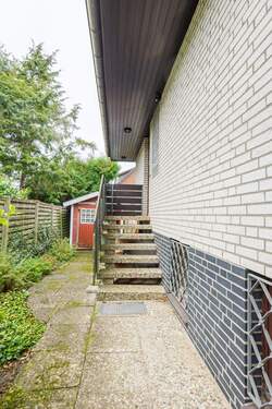 Hauseingang - 4 Zimmer Einfamilienhaus zum Kaufen in Hamburg