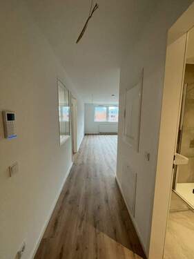 Flur - 1 Zimmer Etagenwohnung zur Miete in Bremen