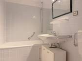 Badezimmer - Etagenwohnung mit 36,00 m² in München zur Miete