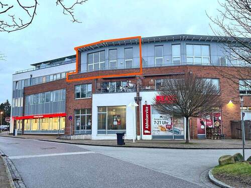 Hausansicht - Lichtdurchflutete, modernisierte 2-Zimmer-Wohnung in zentraler Lage von Wentorf