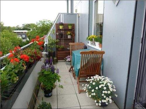 Sonnige Dachterrasse - 2 Zimmer Etagenwohnung zur Miete in Wentorf bei Hamburg