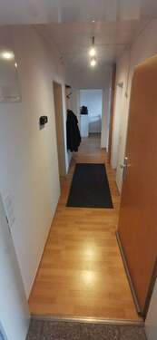 Flur2 - 3 Zimmer Etagenwohnung zur Miete in Böhl-Iggelheim