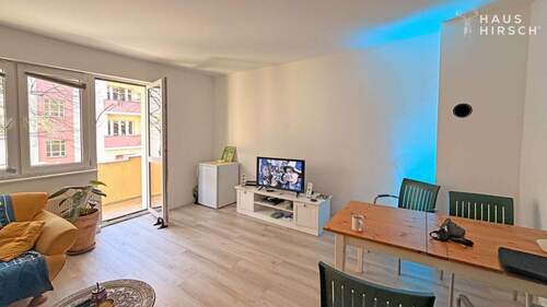 Wohnzimmer - Mehrfamilienhaus, Wohnhaus in Berlin