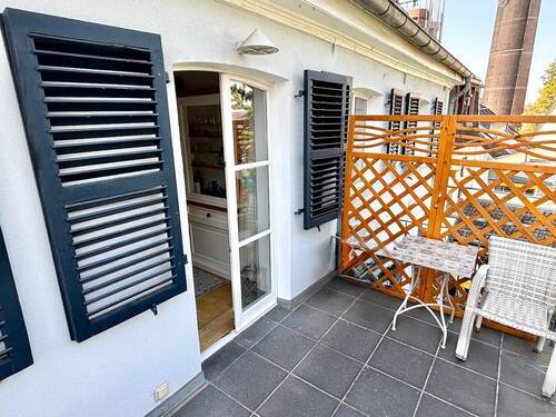 Balkon OG - 1 Zimmer Mehrfamilienhaus, Wohnhaus zum Kaufen in Krefeld