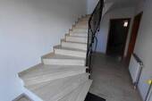 Eingang und Treppe - 
