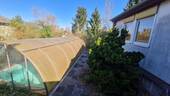 Rückansicht mit Pool - 