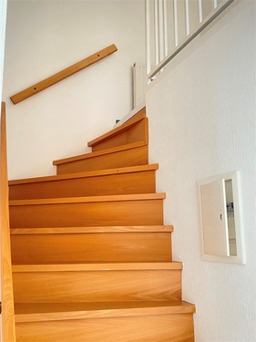 Treppe zum Dachgeschoss - 