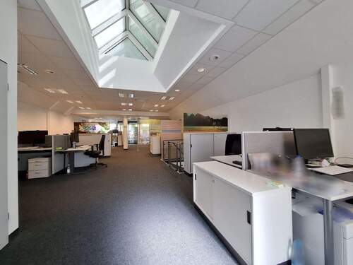 Fililalansicht - Mehrfamilienhaus, Wohnhaus mit 124,00 m&sup2; in Friedberg zum Kaufen