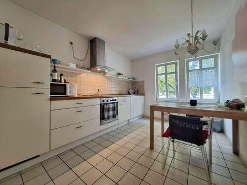 Küche der 2,5 ZKB Wohnung im Obergeschoss - 