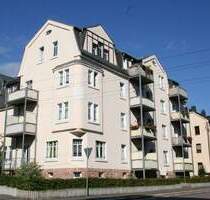 Zwei schöne Räume mit Einbauküche und Balkon ! - Lichtenstein