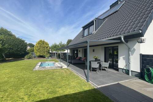 Seitliche-Gartenansicht - 