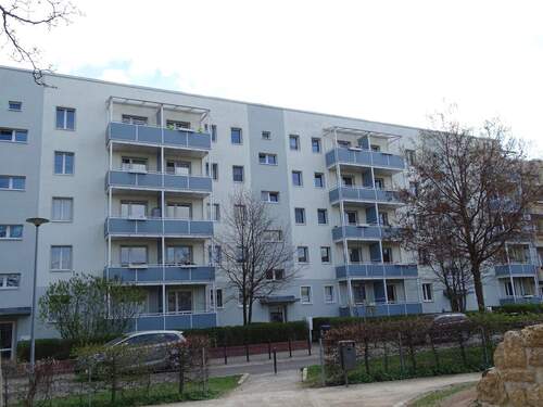 Außenansicht - 3 Zimmer Etagenwohnung zur Miete in Erfurt