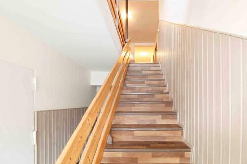 Treppe ins OG. - 