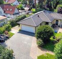 Bungalow Energieklasse A mit Doppelgarage, Erdwärme, Kamin - Falkensee