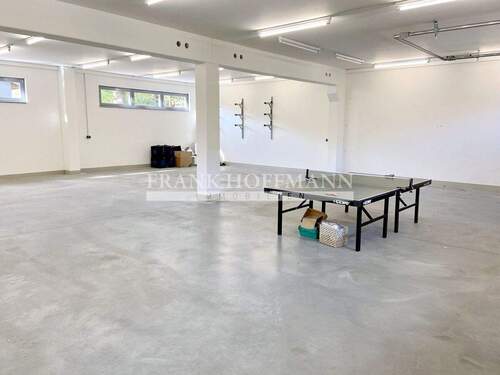 V10824-1 EG Halle 1.2 - 