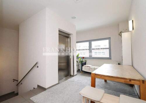 V10824-1 OG Treppenhaus 1.1 - 