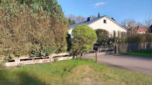 1.jpg - Ein Zuhause, das man nicht sucht – sondern findet. Einfamilienhaus in Randlage zu den Feldern,