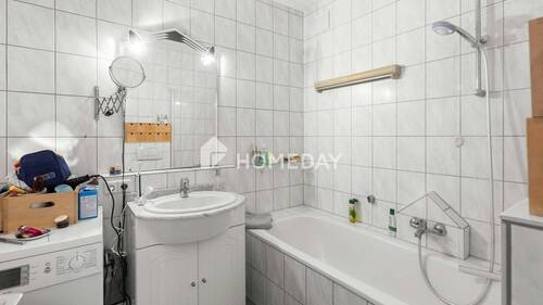 Badezimmer 1 - Etagenwohnung mit 68,00 m&sup2; in Heidelberg zum Kaufen