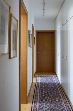 Geräumiger Einbauschrank EG - 