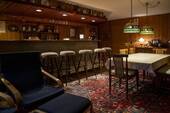 Keller-Bar mit Billardtisch - 