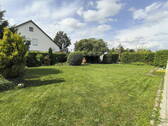 Großer, gewachsener Garten - 7 Zimmer Einfamilienhaus zum Kaufen in Römerberg