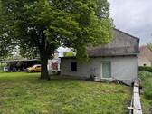 Rückansicht mit Anbau - 1 Zimmer Einfamilienhaus in Naundorf