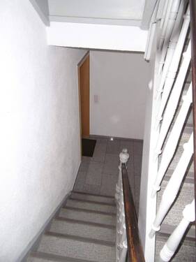 Treppenhaus 1. OG.JPG - 