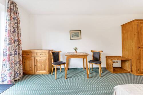 Bild 2 - 1 Zimmer Etagenwohnung zum Kaufen in Viechtach