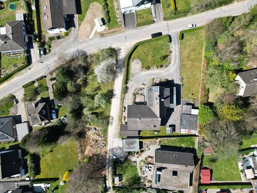 Ansicht vom gesamten Grundstück - 