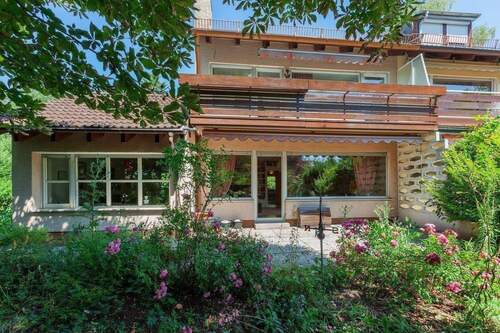 Hausansicht Garten - 7 Zimmer Doppelhaushälfte zum Kaufen in Puchheim